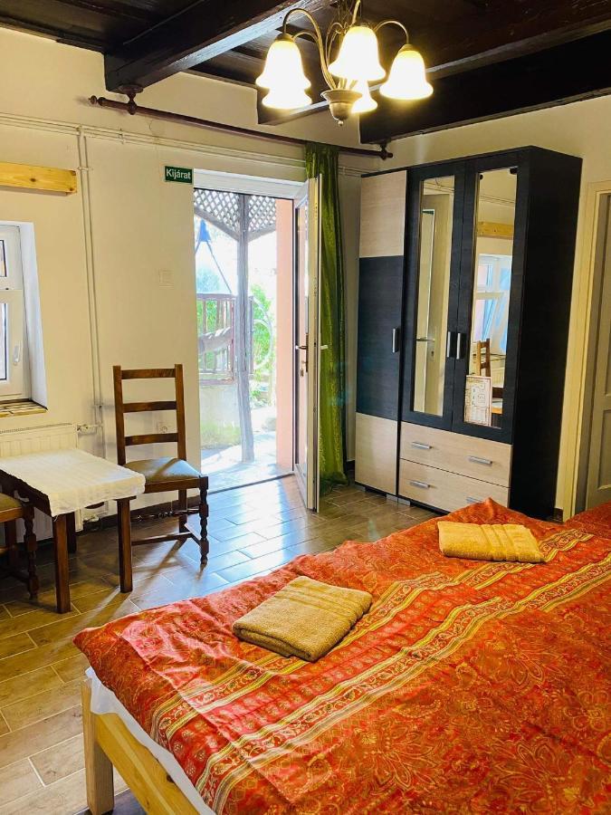 Kontyos Vendeghaz Appartement Felsőtold Kamer foto