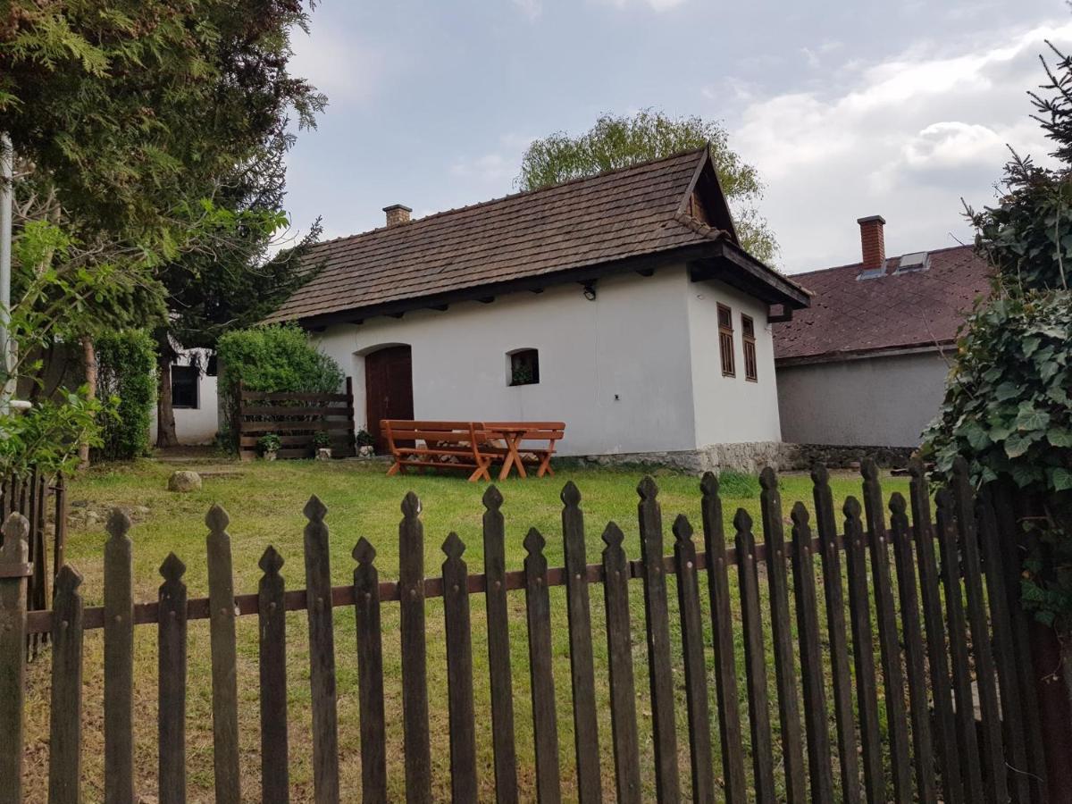 Kontyos Vendeghaz Appartement Felsőtold Buitenkant foto
